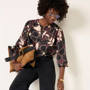 Evereve Elinor Satin Floral Blouse Medium NWT